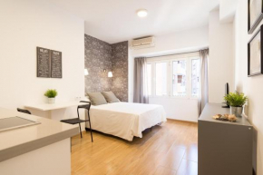 Отель LU&CIA City Beach Malagueta 2  Малага